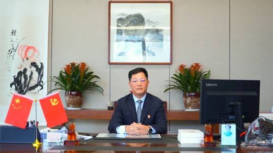 陈传龙（华夏金租党委书记、董事长）