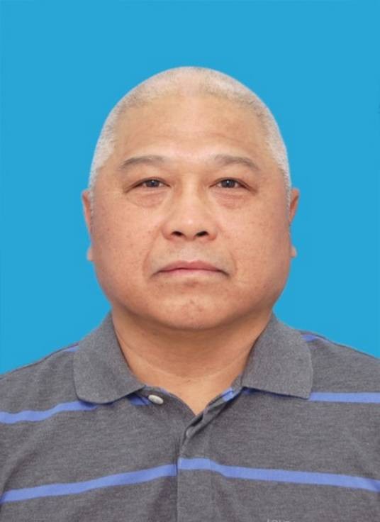 杨春（中国少数民族文学教授）