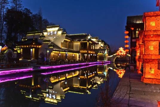 白鹭洲公园（南京市秦淮区的公园、夫子庙秦淮风光带的组成部分）