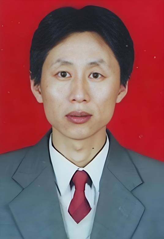 郭立新（东北大学教授）
