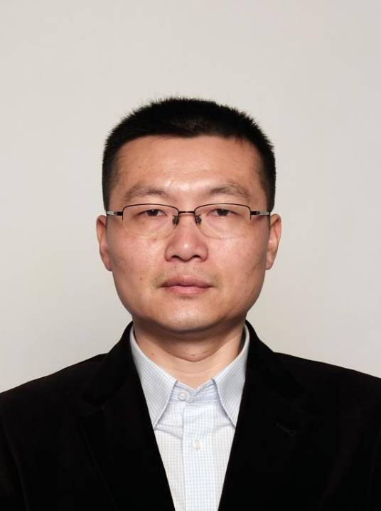 易军(湖南大学副教授)