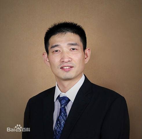 张雄（张雄艺术网董事长兼首席执行官）