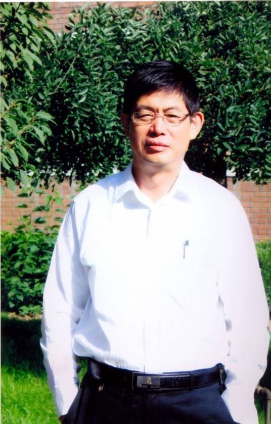 雷霆(中国作协会员、山西原平市原副市长)