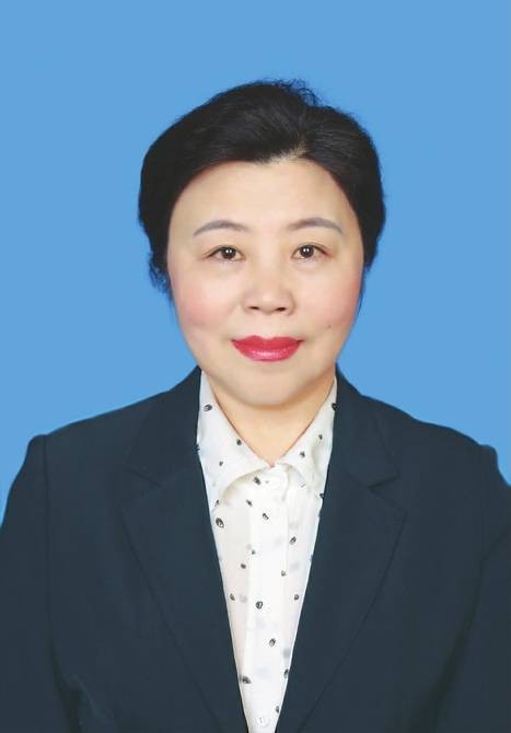 张晓艳（四川省南充市人大常委会副主任、一级巡视员）