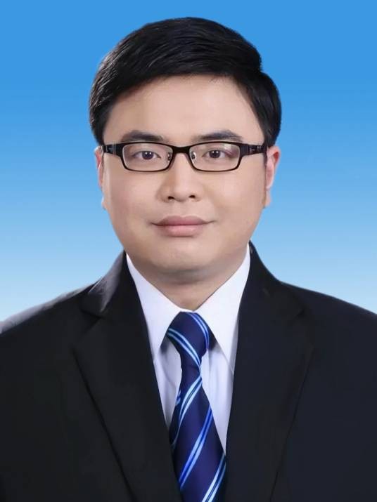 李腾(共青团福建省委书记,福建省人大常委会委员)