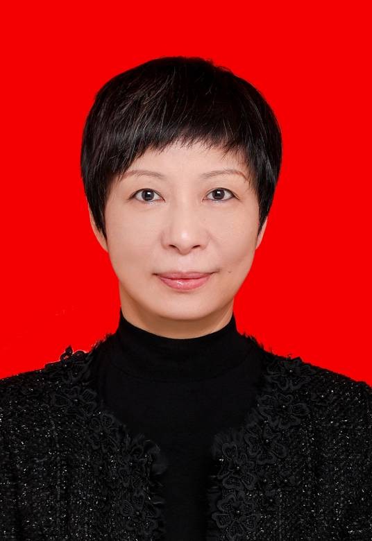 邵洁（上海开开制衣公司副经理）