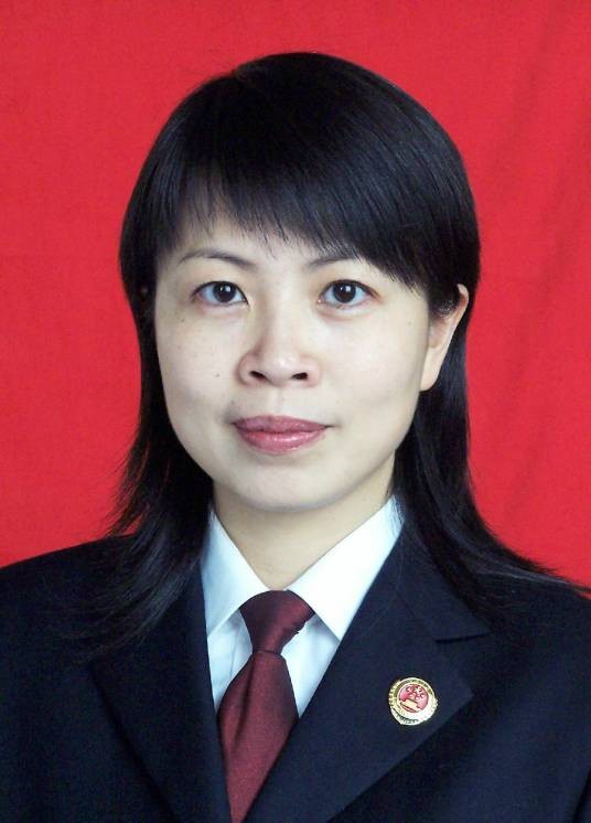 刘萍（四川省人民检察院检察委员会委员、检察员）