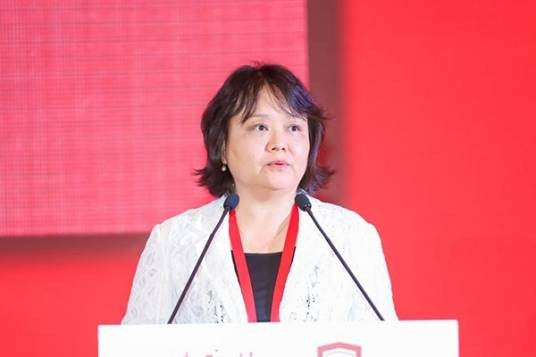 严俊（中国疾病预防控制中心原党委常委、副主任）