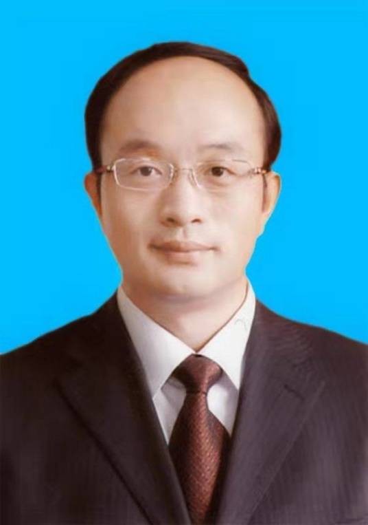 李荣（甘肃省平凉市委副书记，市人民政府市长）
