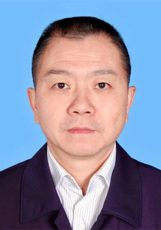 张杰（深圳市文化广电旅游体育局原党组成员）