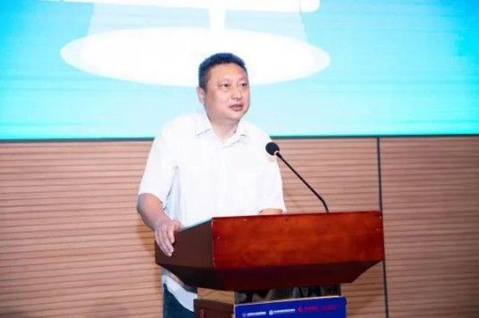 黄灿（南方报业传媒集团党委副书记、总编辑）