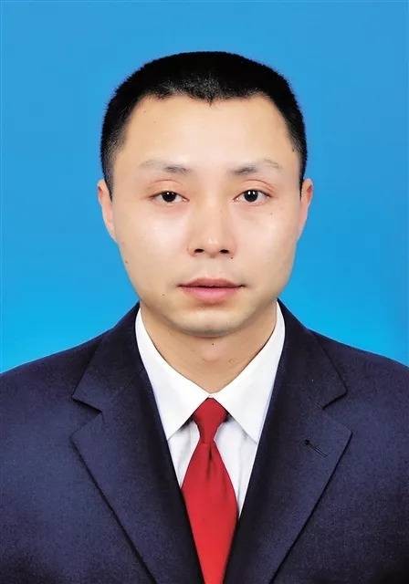 张骞(四川省内江市总工会党组成员、副主席)