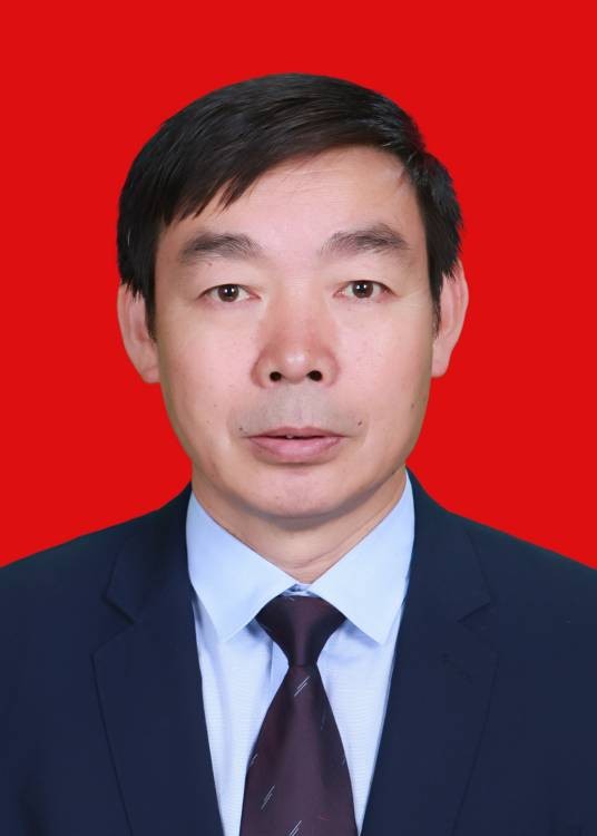 刘金星(宁夏回族自治区政协常委、自治区政协副秘书长(兼职)、民盟宁夏区委会专职副主委)