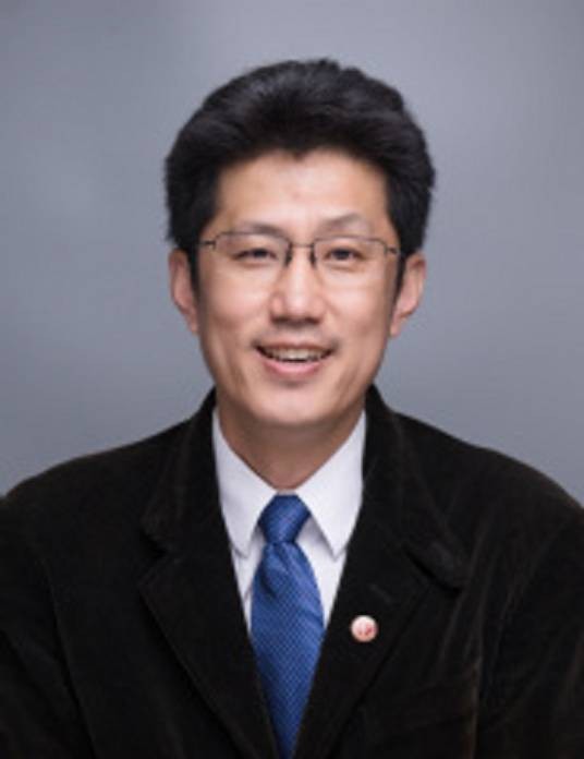 刘志（上海科技大学副校长、大科学中心主任、讲席教授）