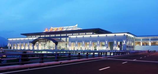 福州南站（中国福建省福州市境内铁路车站）