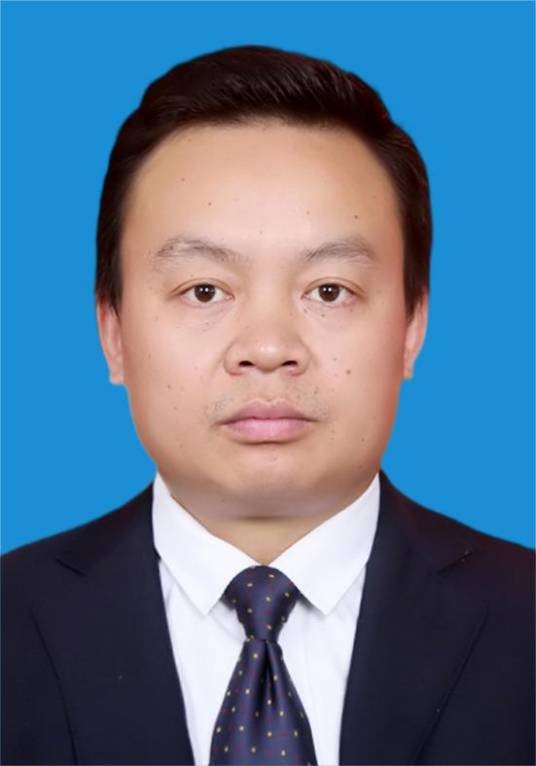 胡荣华（贵州省毕节市大方县人民政府副县长）