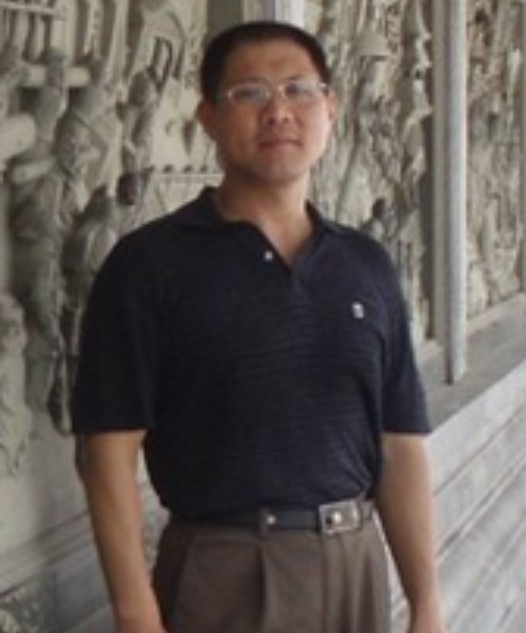吉宏（江西师范大学经济与管理学院院长）