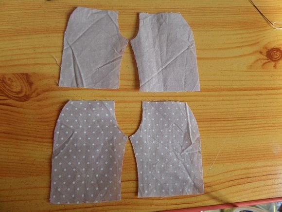 谁有制作芭比娃娃衣服的方法啊! 要图