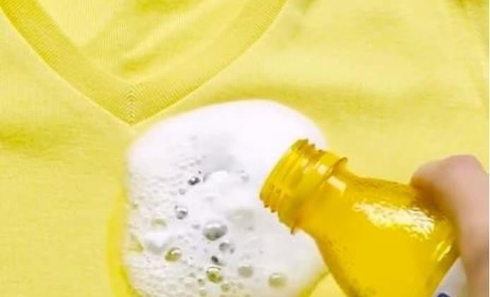 怎样去除衣服上的荧光笔印?