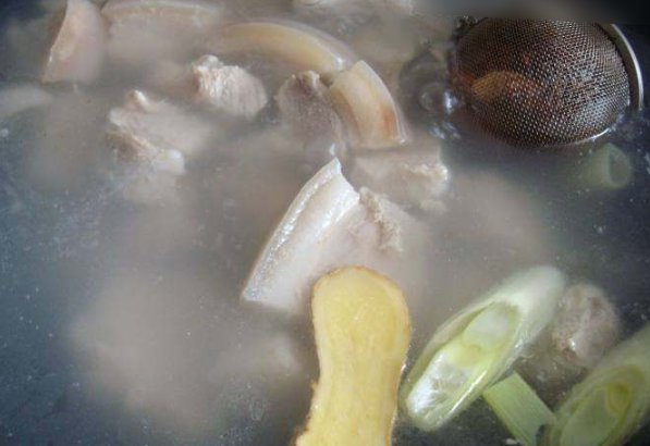 肉夹馍的肉咋做?