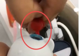 蓝泡泡洁厕灵使用方法