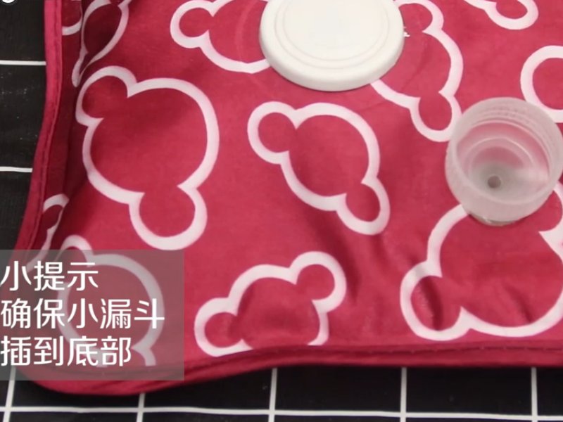 电暖手宝怎么注水,且应注意什么问题?