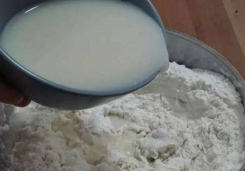 酵母粉与面粉的比例是多少