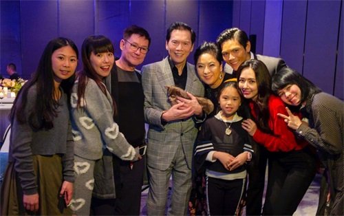 “向太”陈岚是谁,为什么香港娱乐新闻中总有她的消息,她在圈中地位如何?