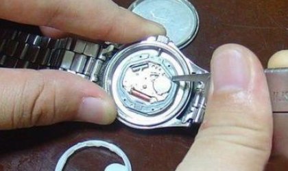 我的手表电池用完了想换一个要多少钱?