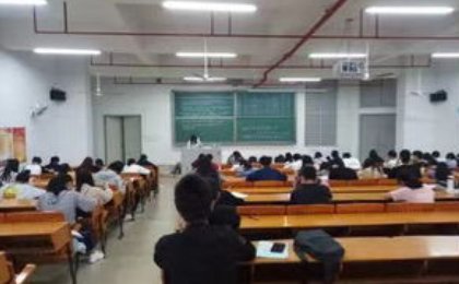 大学英语四级作文和翻译一般都得多少分？