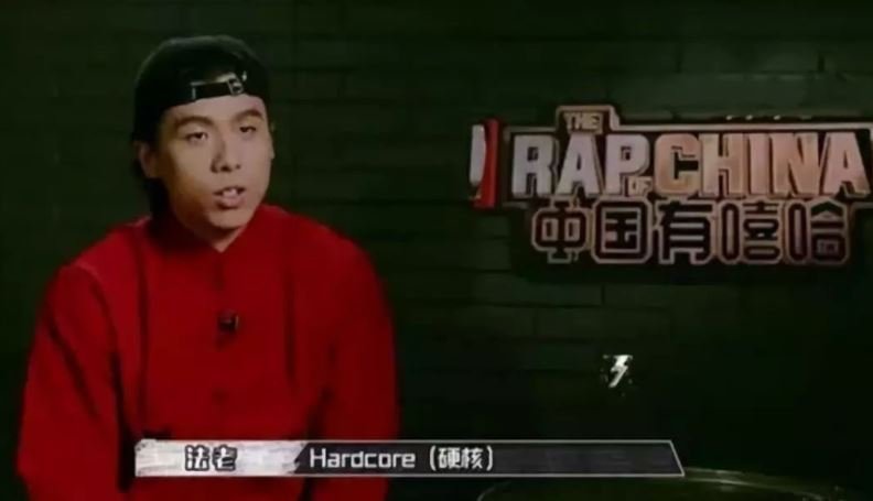 活死人法老和小精灵哪个好听?