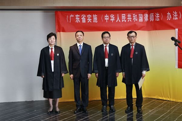 现在请一位律师打官司大概需要多少钱?