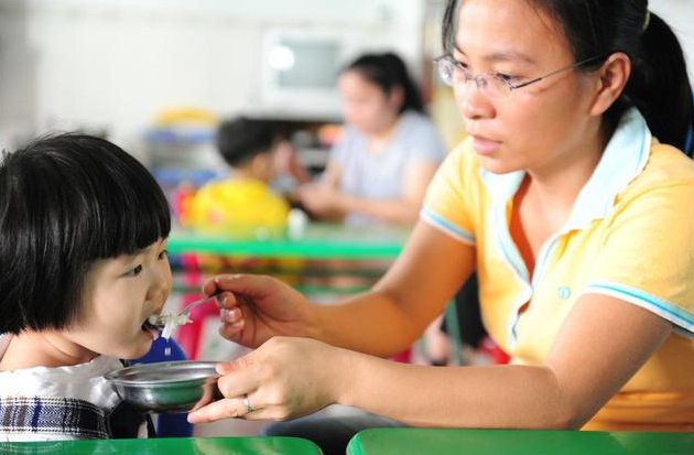幼儿园教师工资一般多少，幼儿园教师工资的标准是什么