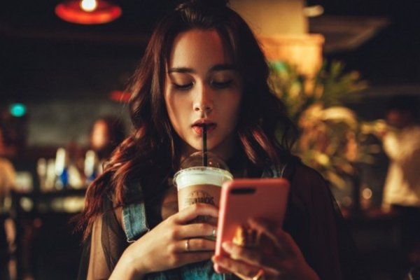 女生拒绝你以后又后悔会有什么表现?