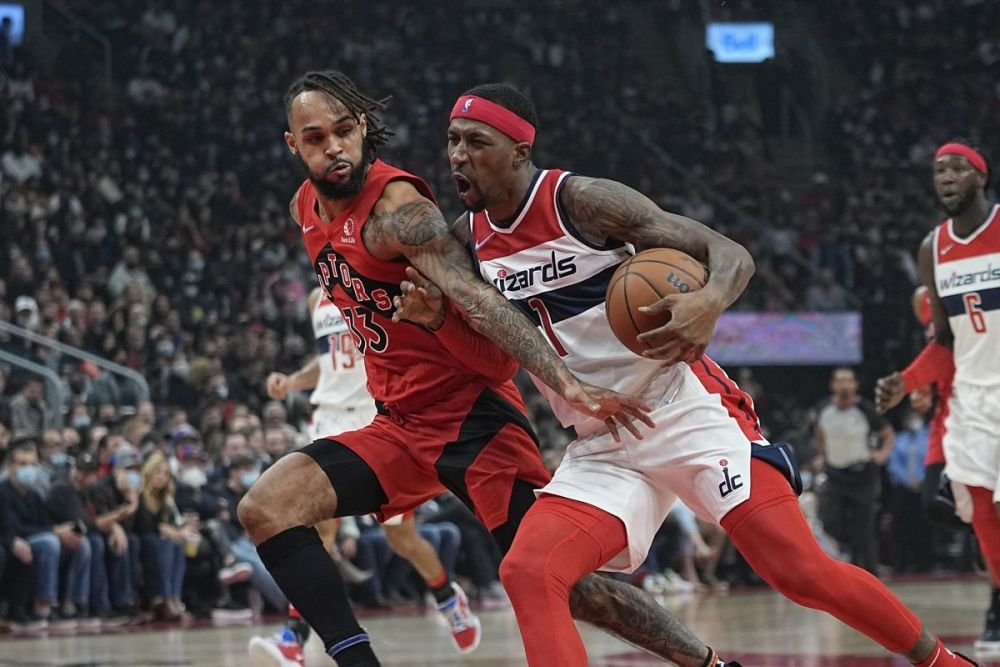 职业篮球联赛（NBA）里，为什么会出现一支加拿大球队？