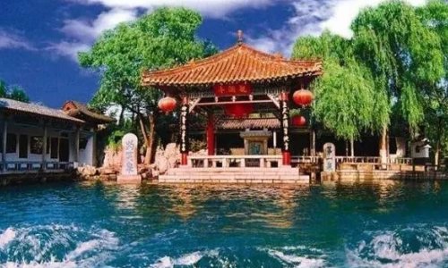 济南三大名胜是什么？求介绍
