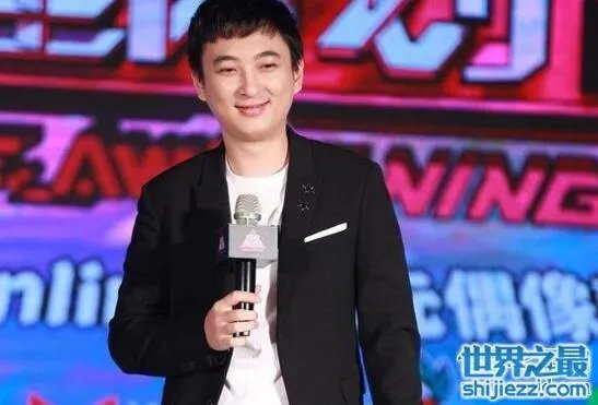 王思聪为啥对赵丽颖好，欲花三千万签下赵丽颖 