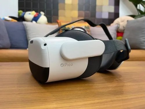 大量二手VR设备上架闲鱼:低价转让 太容易吃灰