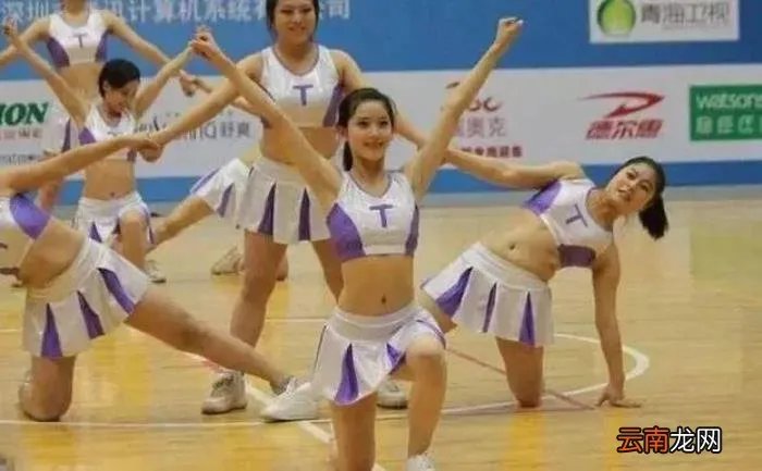 章泽天10年心机上位史 章泽天怎样追刘强东的