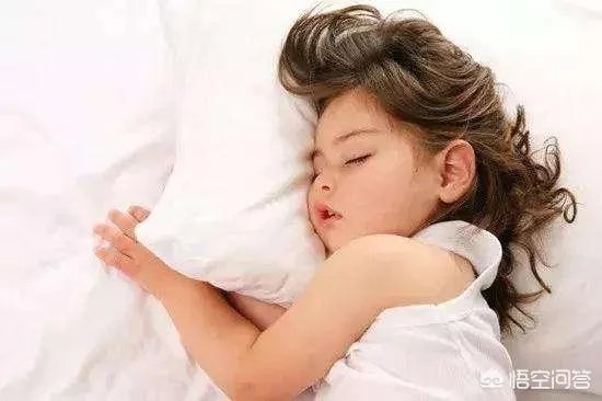 怎样教会孩子独立睡觉？