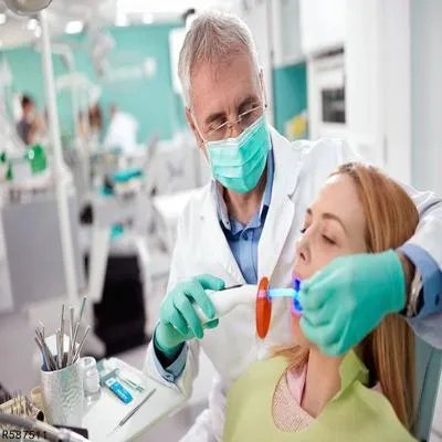 做个烤瓷牙要多少钱 做个烤瓷牙收费情况细说