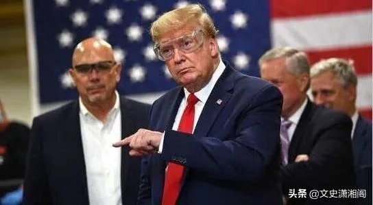 超47亿只口罩从中国运到美国！特朗普参观口罩厂却依旧没带口罩，你怎么看？