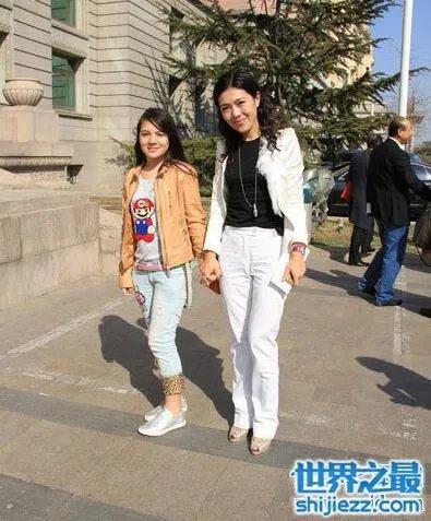 苏芒老公和女儿照片曝光，苏芒秋裤门事件详情 