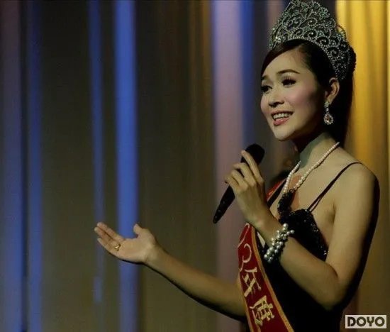 泰国人妖皇后Rose美艳丰乳 欲进军中国吸金
