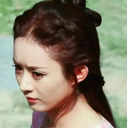 你们觉得赵丽颖在《楚乔传》中的着装怎样?