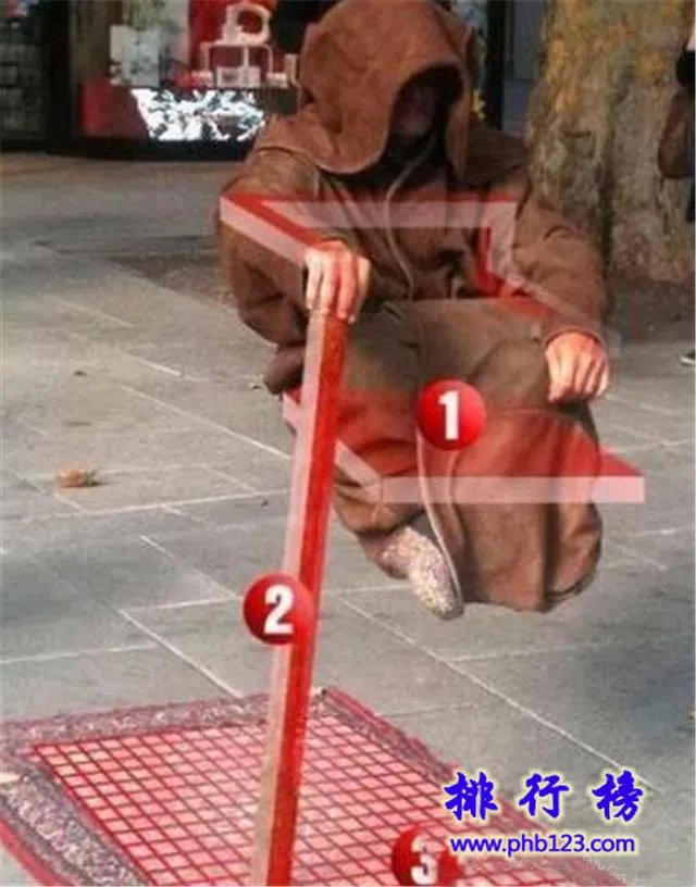 世界十大错觉魔术排行榜:人体切割魔术原理曝光(两个人)