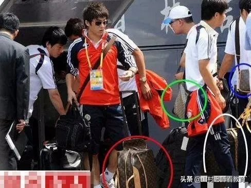 心善人美,中国女排龚翔宇默默资助贫困学生三年,获球迷称赞,如何评价?