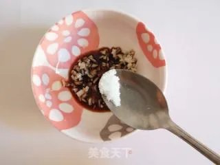 黄瓜拌拉皮