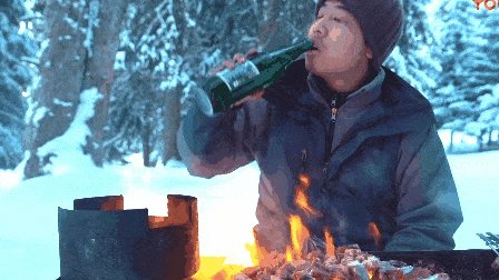 野食小哥-全网千万粉丝，却依然拿着几千的工资