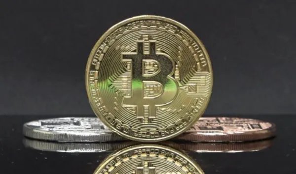 比特币、以太坊再现断崖式暴跌,为何在我国炒币违法?
